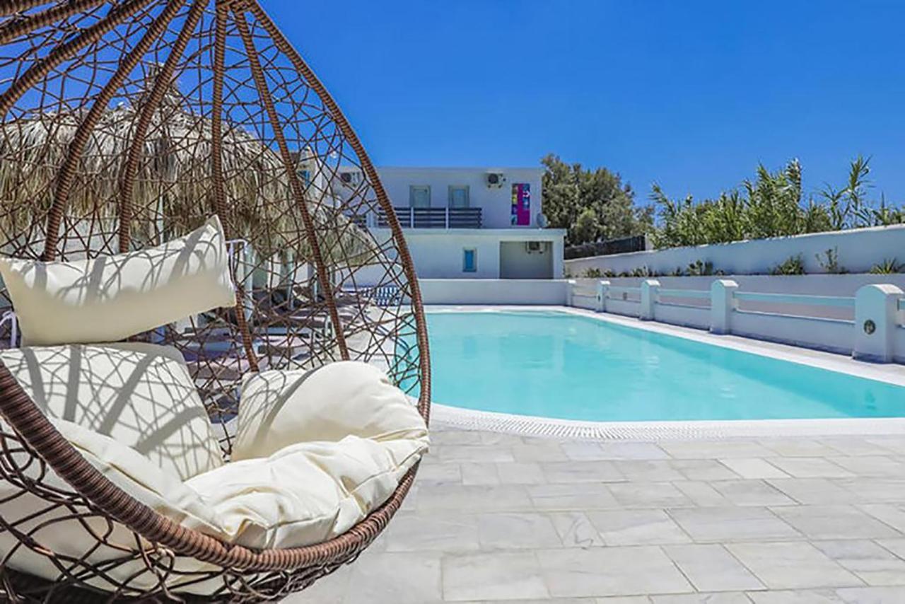 One And Only Beachfront Rooms Períssa Eksteriør bilde